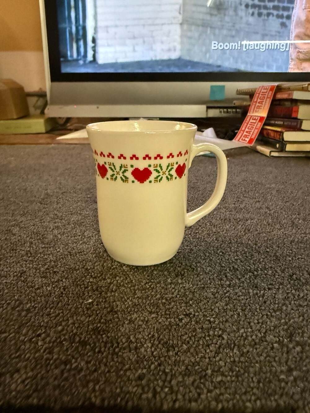 Arcopal France Homespun Holiday Hearts Coffee Mug Milk Glass